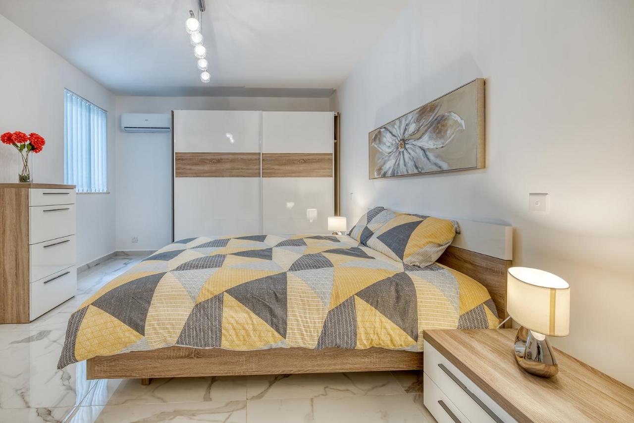 Stylish 2br In St Julians * San Ġiljan