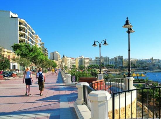 Stylish 2br In St Julians * San Ġiljan