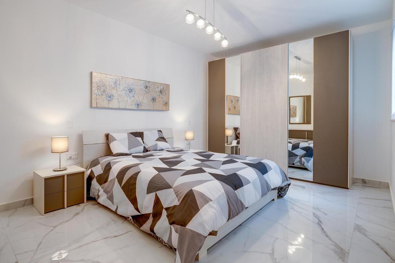 Stylish 2br In St Julians St. Julian's