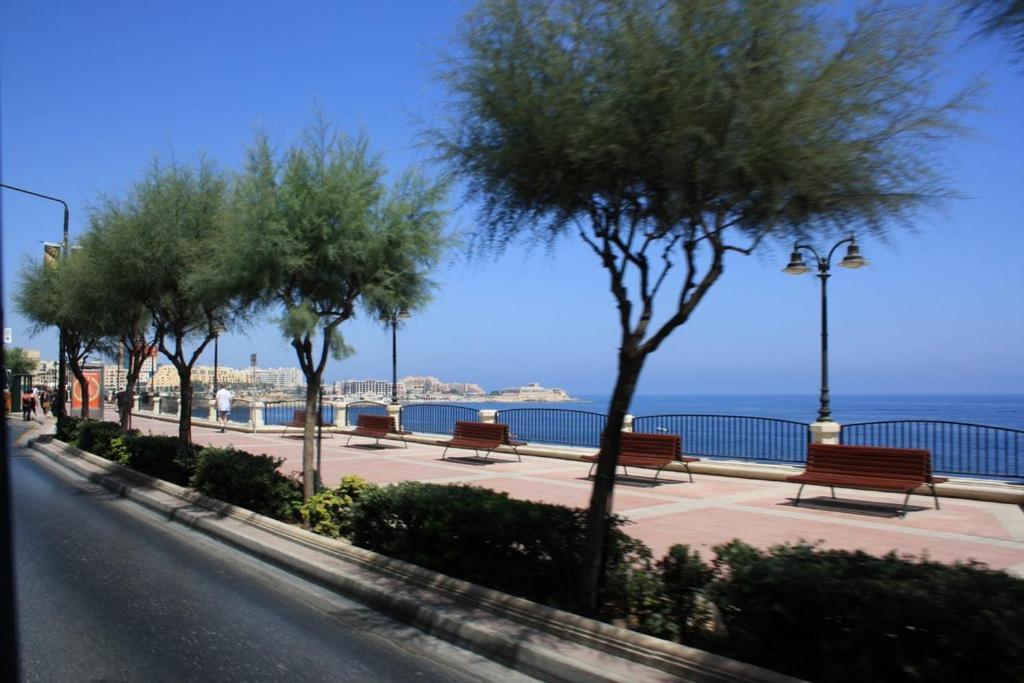 Stylish 2br In St Julians