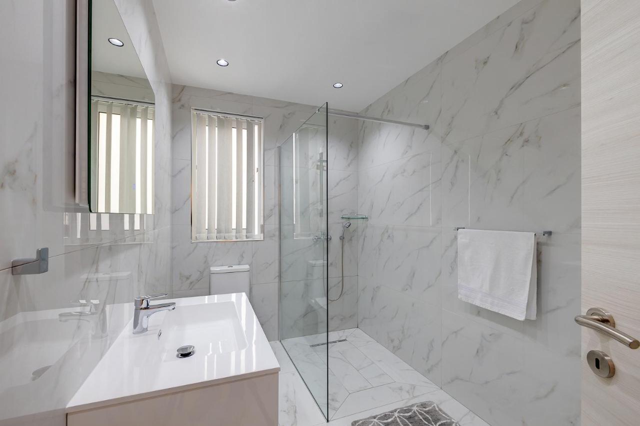 Stylish 2br In St Julians Apartament